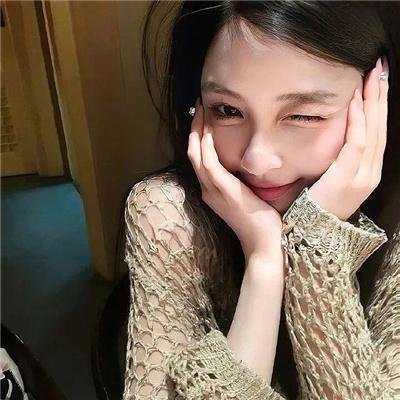 驼背人与舞女